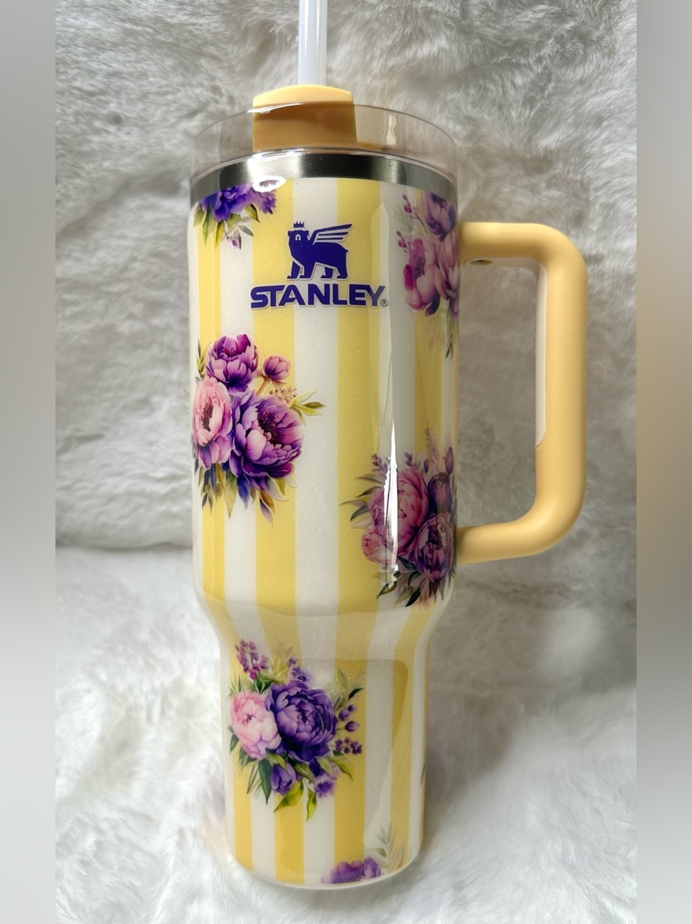 Stanley Banana Cabana Custom Floral
Tumbler 40oz